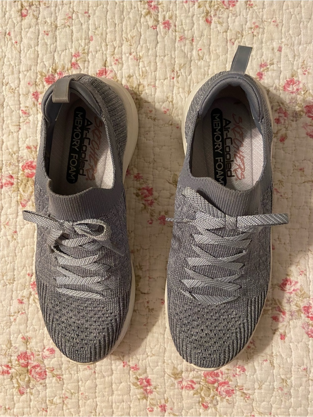 Sketchers Gray Stretch Knit Sneakers